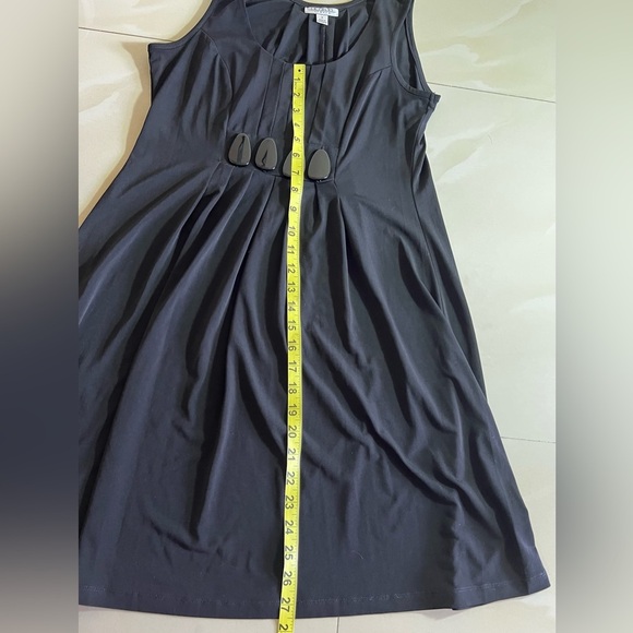 En Focus Studio Women Black Cocktail Dress size 8 with 4 black stone on waist - Picture 8 of 13